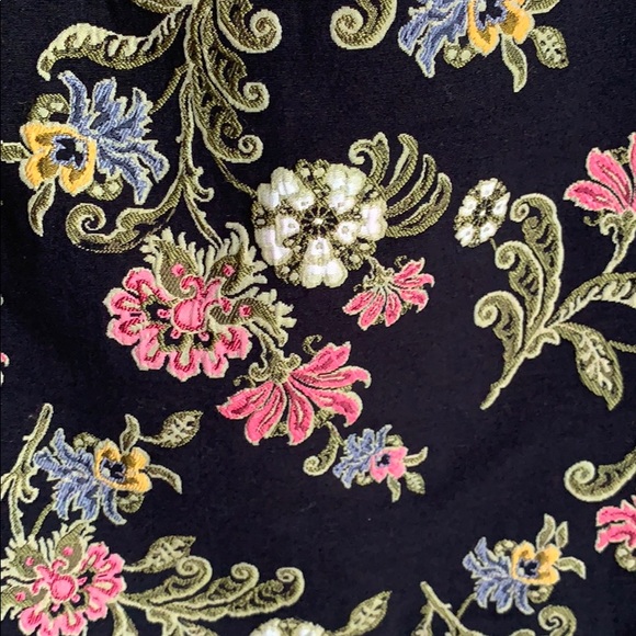 Loft Skirt - Picture 2 of 5